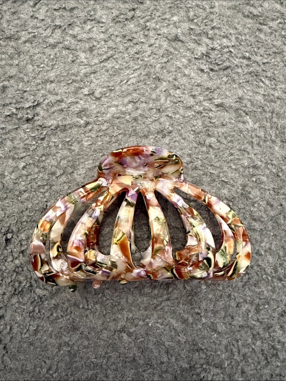 Anthropologie Marbleized Trio Hair Claw Clips — Yellow, Green, Pink-Brown - Picture 4 of 4